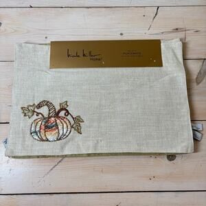 Nicole Miller Home NWT Embroidered Pumpkin Placemats (4)